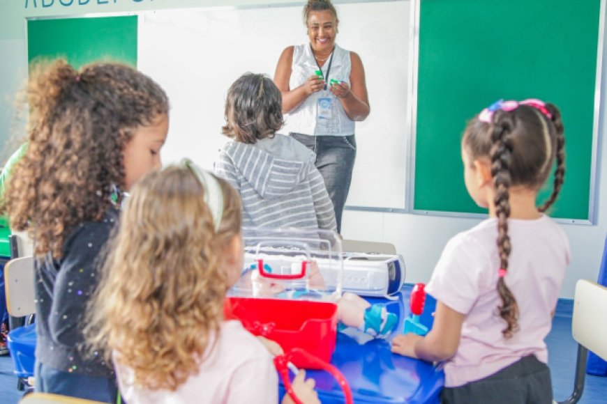 PBH abre mais de mil vagas em cursos de pós-graduação para professores da rede municipal