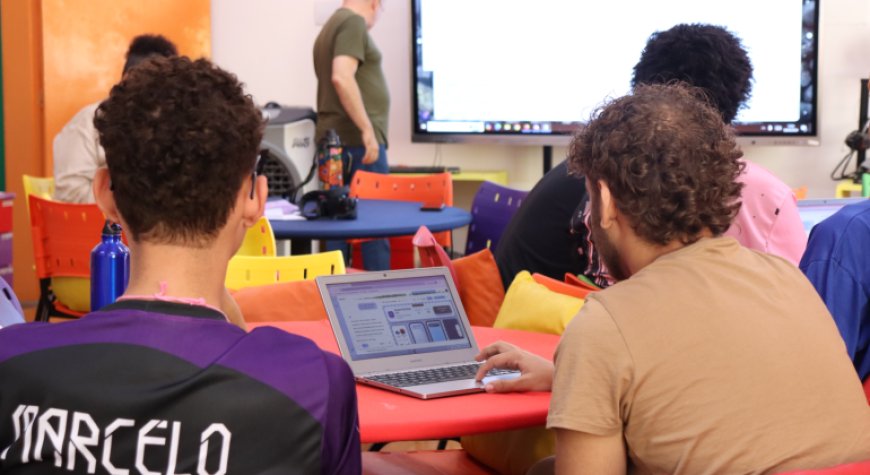 Formação de monitores reforça ensino integral nas escolas municipais de BH